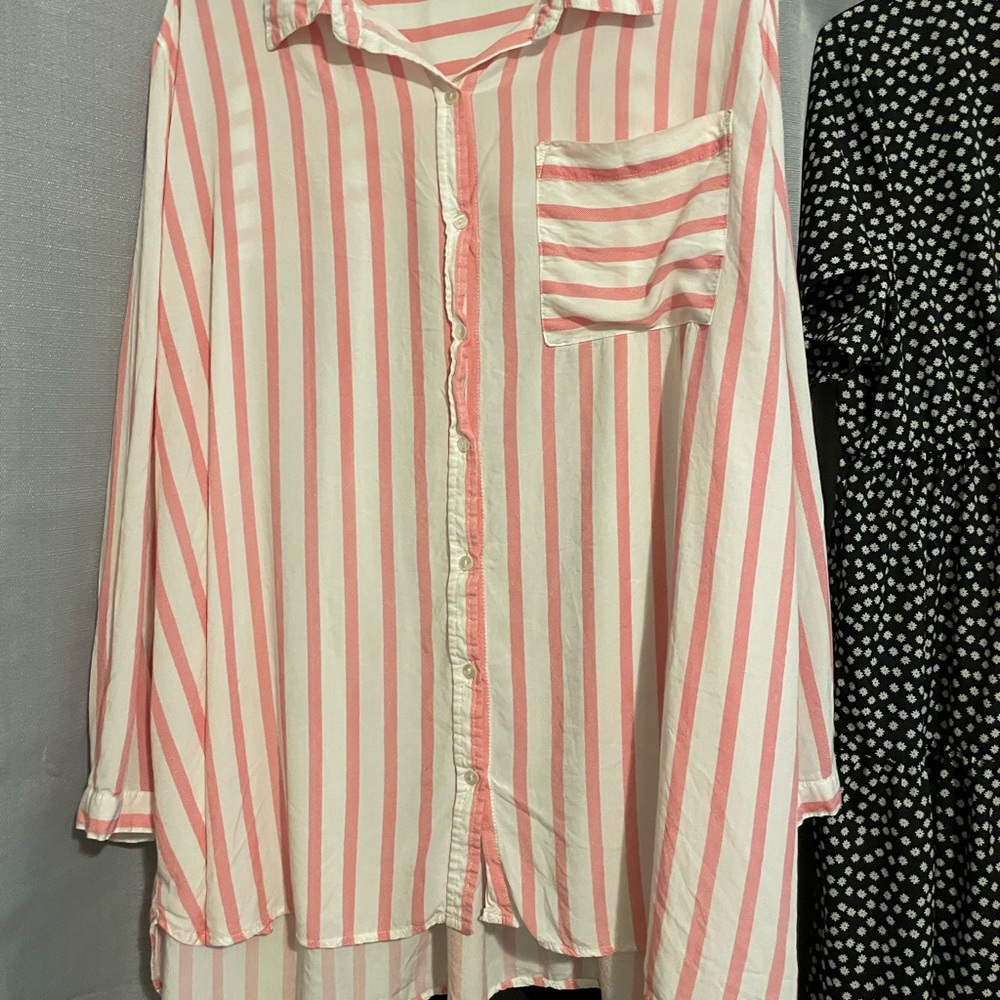 Ellos, pink & white, button up, long sleeve blouse